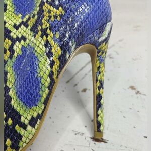 SO ME - 💛🐍💜🐍🖤- BRAND NEW - Boots